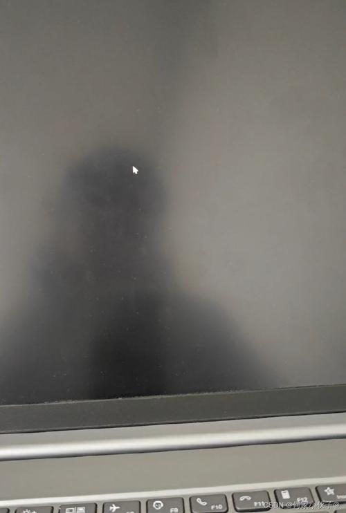 Win10黑屏仅剩鼠标？如何解决？-图2