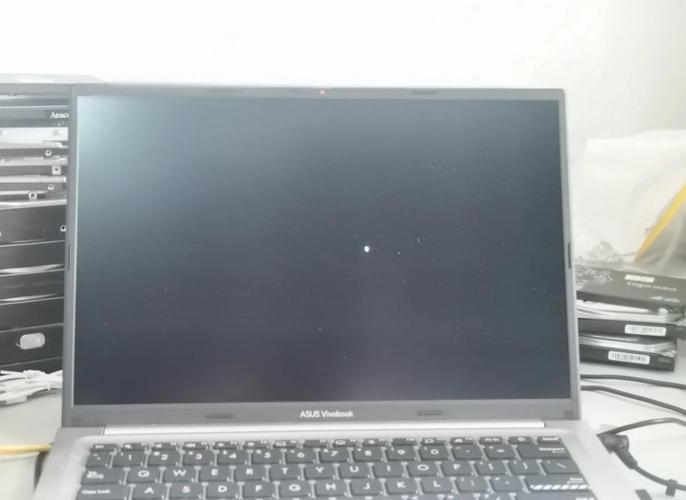 电脑黑屏但鼠标能动，咋回事？-图2