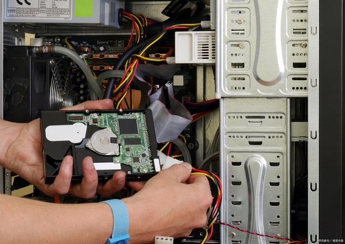 Windows服务器维护管理关键要点有哪些？-图1