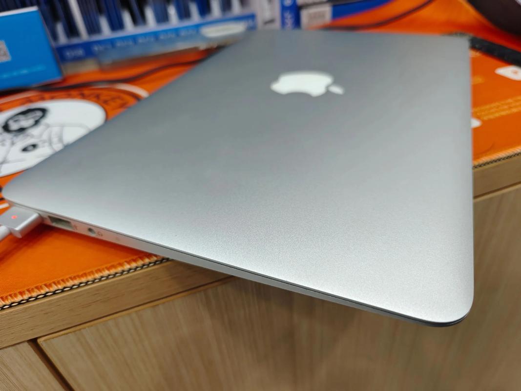 苹果笔记本价格是多少？-图1