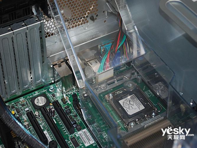 IBM x3400服务器拆机步骤是怎样的？-图1