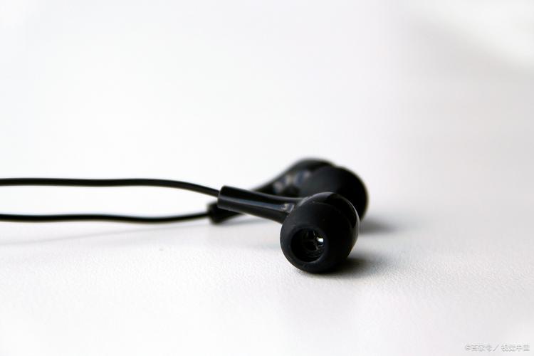 电脑耳机为何一边响一边不响?-图2 电脑耳机为何一边响一边不响?-图2