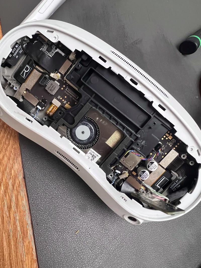 电脑耳机为何一边响一边不响?-图3 电脑耳机为何一边响一边不响?-图3