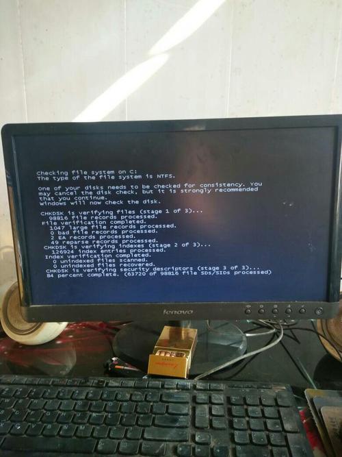 电脑开机黑屏现英文字母咋办？-图2