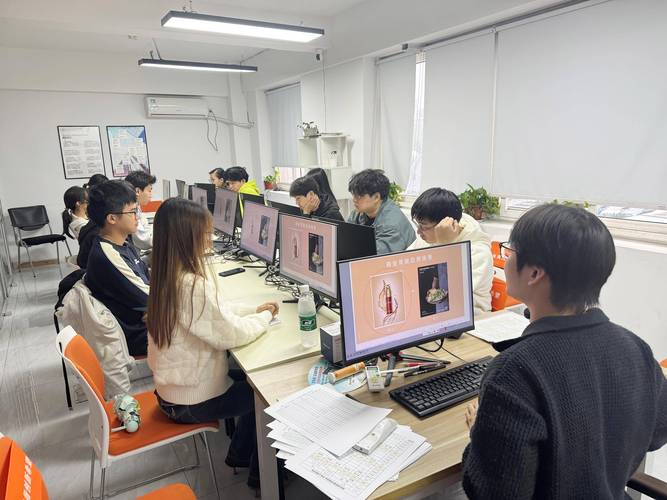 武汉做网站的培训机构哪家好？-图2