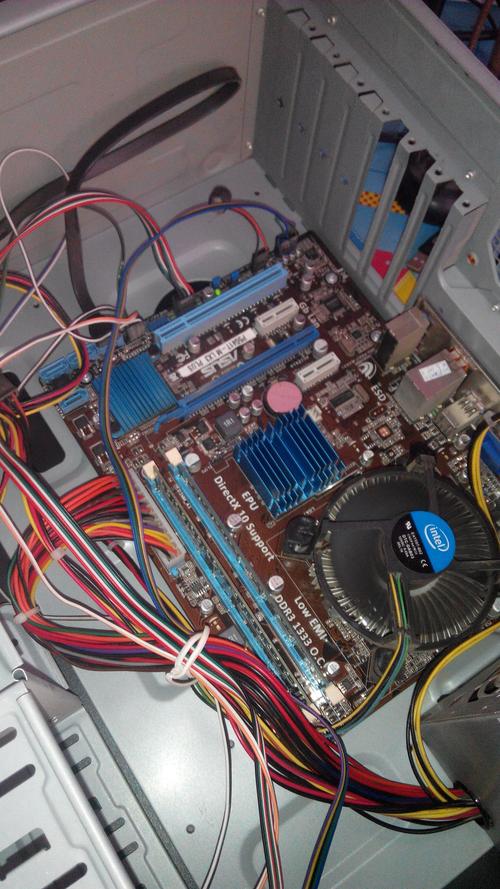 电脑主机开机一直滴滴响怎么办？-图1