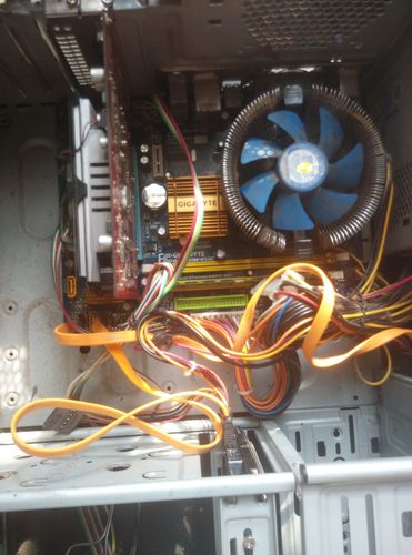 电脑主机开机一直滴滴响怎么办？-图2