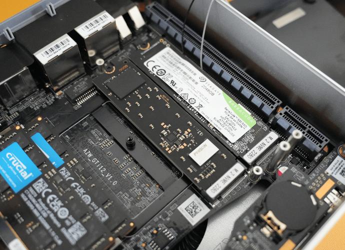 笔记本加装固态硬盘怎么操作？-图2