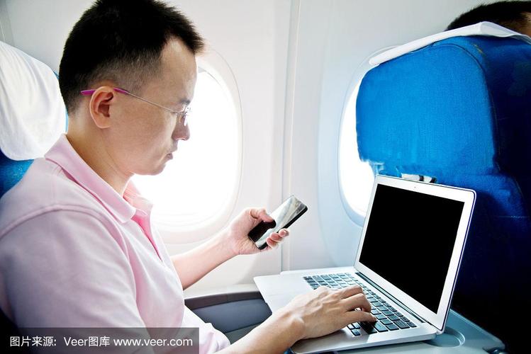 飞机能带笔记本电脑登机吗？-图1